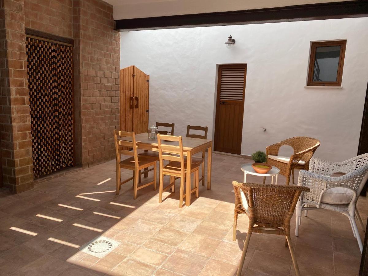 לינה וארוחת בוקר Almodôvar Casa Da Igrejja מראה חיצוני תמונה