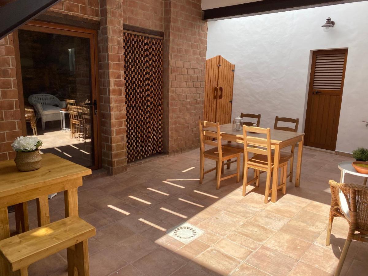 לינה וארוחת בוקר Almodôvar Casa Da Igrejja מראה חיצוני תמונה
